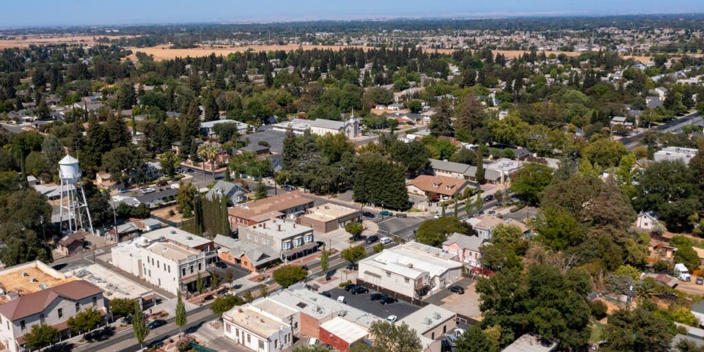 Community in Elk Grove, CA