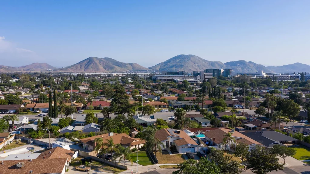 Community in Fontana, CA