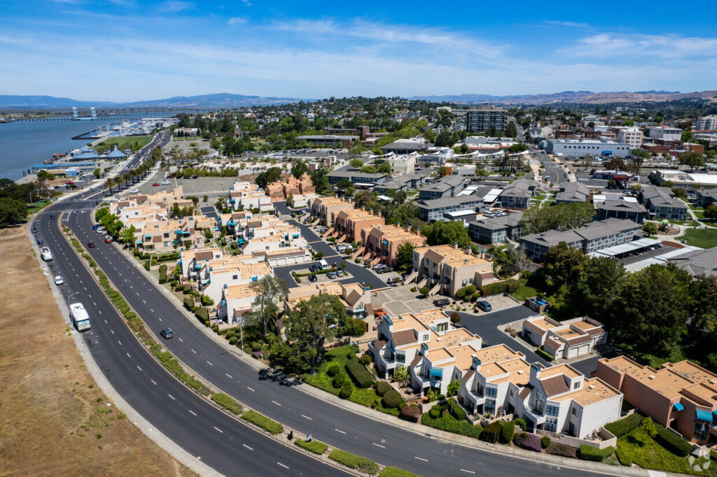 Community in Vallejo, CA