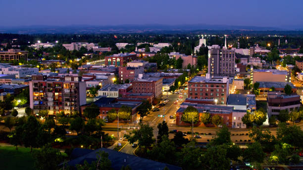 Community in Salem, Oregon